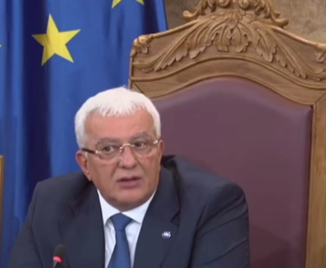 Мандић: Они који су деведесетих помагали Младића данас мени држе предавања