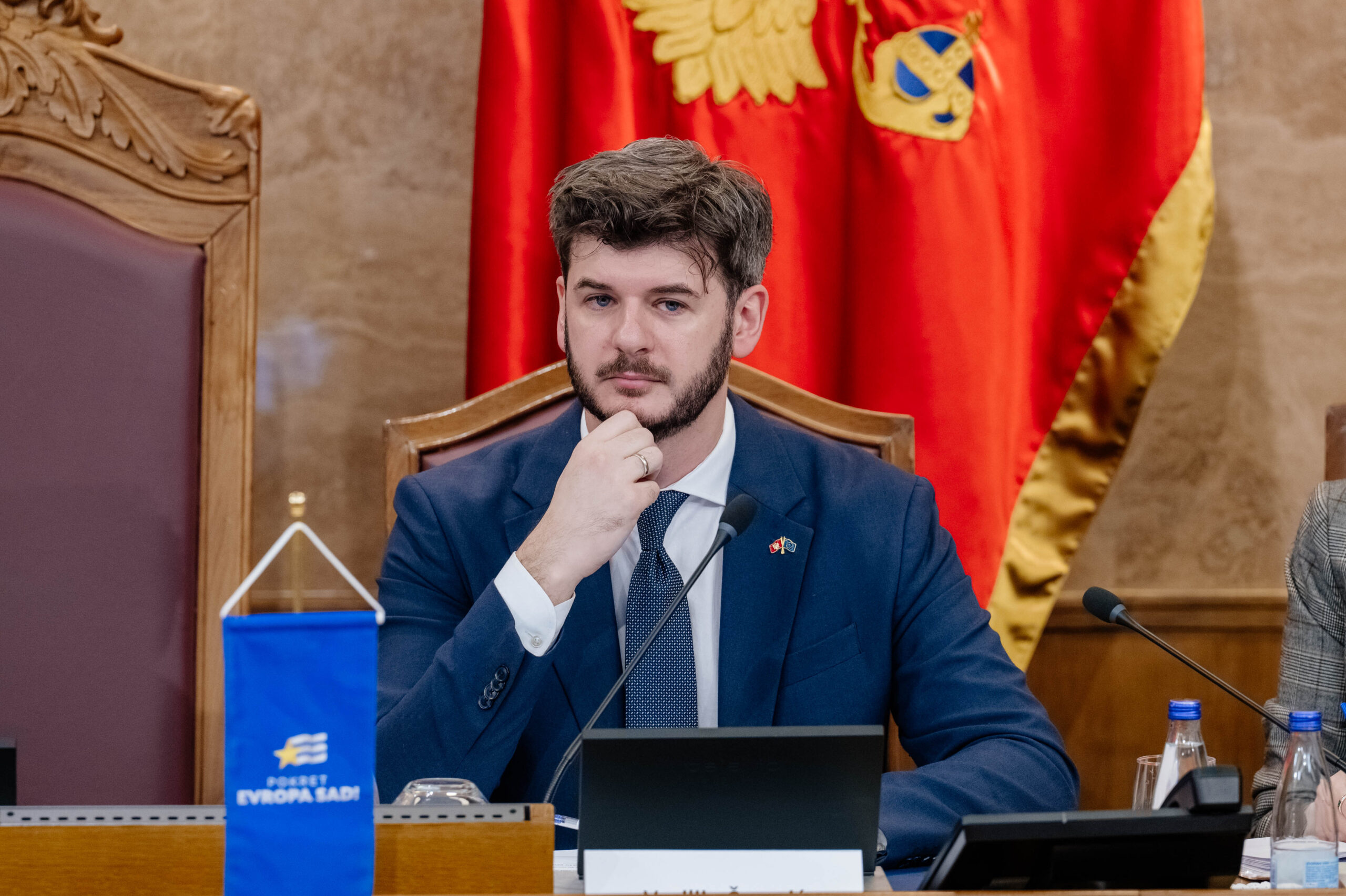 Чарапић: Опозиција одбила да данас расправља о смјени Мандића, сметају им Уставне измјене