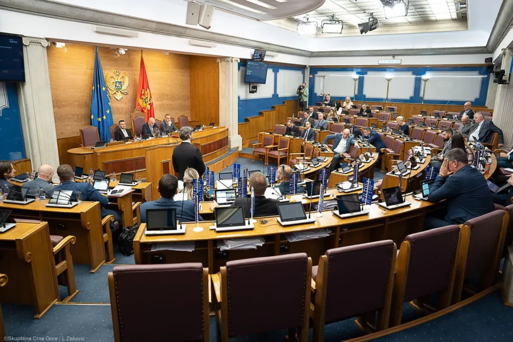 Мањинске партије писале Сатлеру: За уставне измјене али гарантовати четири мандата за Албанце и један за Хрвате