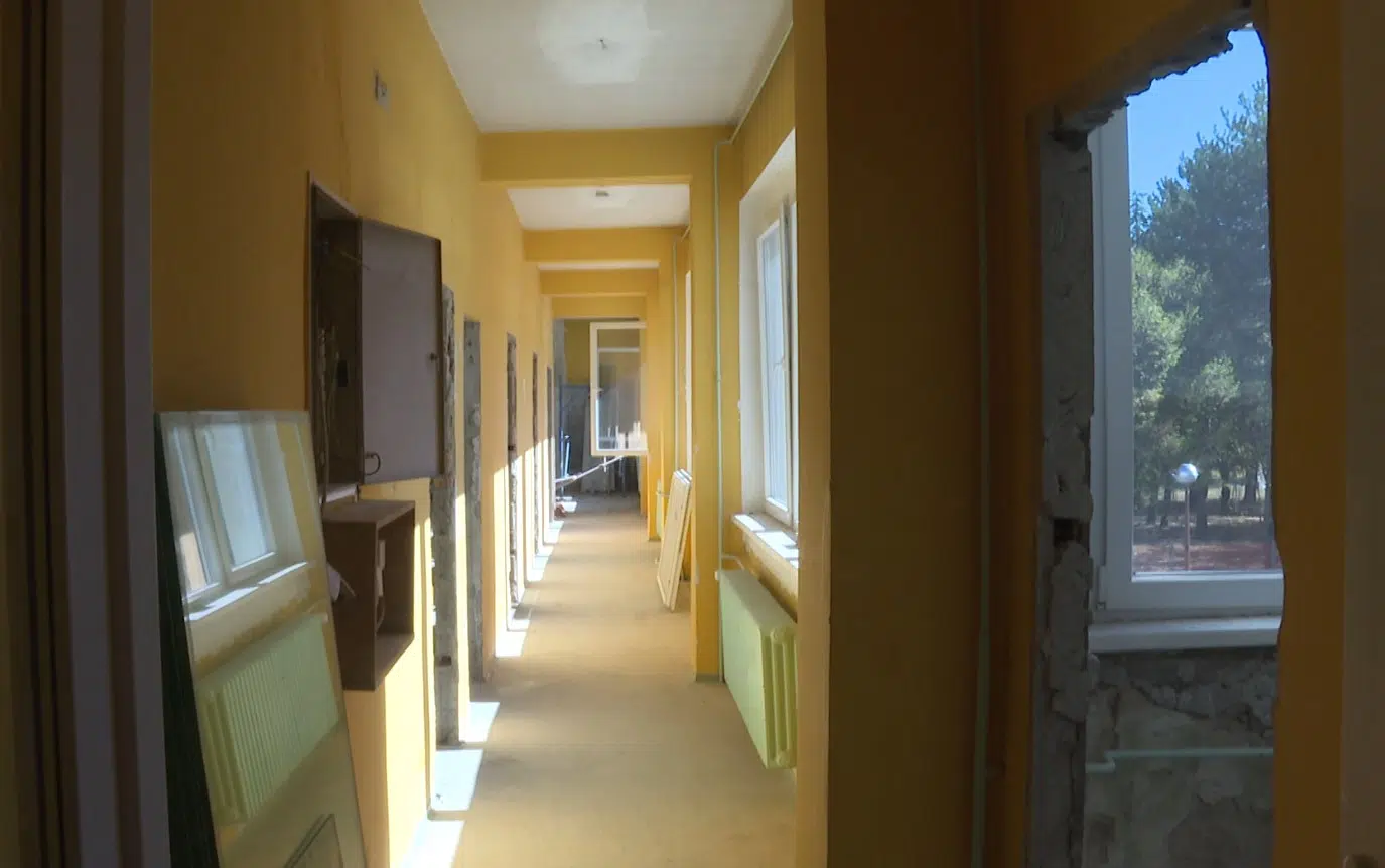 У току реконструкција Дјечијег одјељења ОБ Никшић